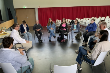 Sponsoren besuchen die Jacobischule